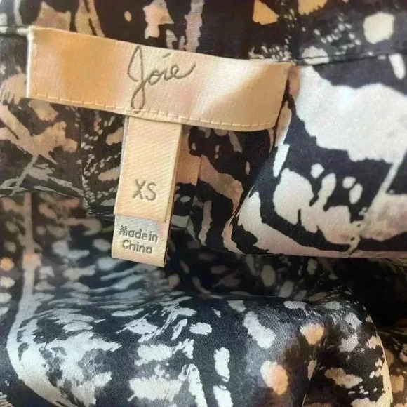 Joie Black/White 100% Silk Long Sleeve V-neck Blouse - Picture 7 of 12